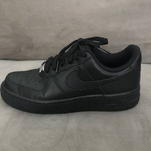 Women’s All Black Nike Shoes
